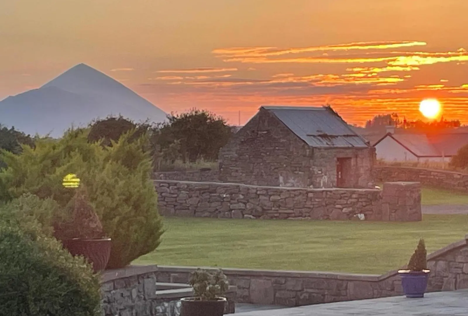 Yellow House Westport Irlanda
